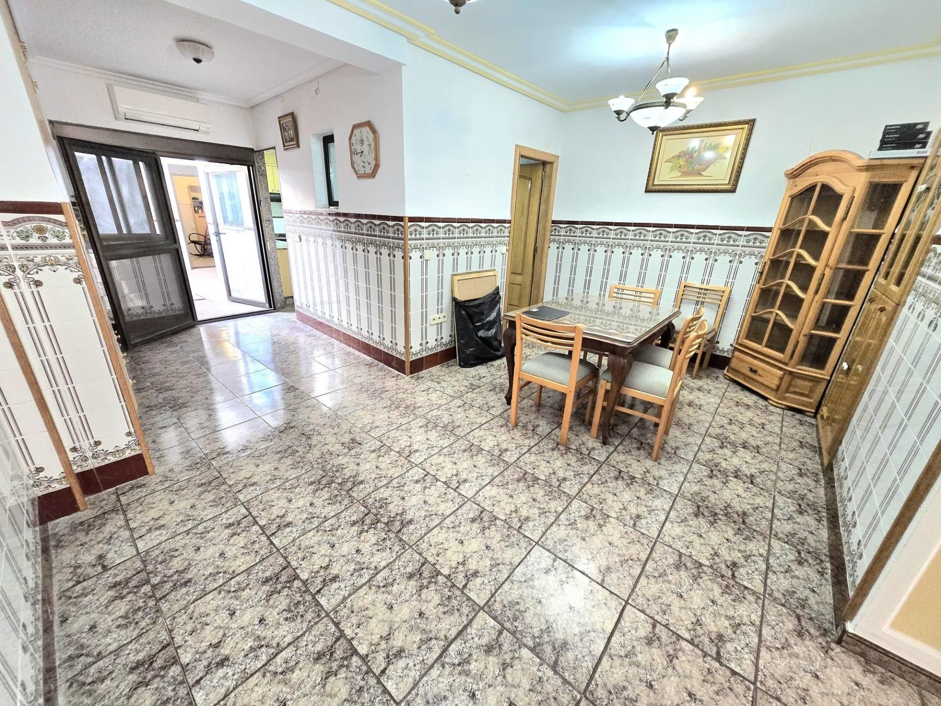 Dining room of House or chalet for sale in Alfara del Patriarca  with Air Conditioner, Terrace and Storage room