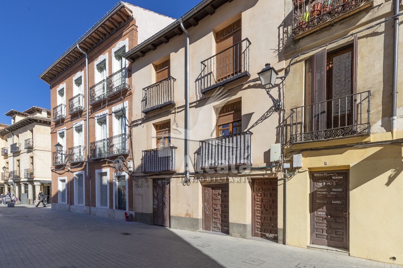 Vista exterior de Local de lloguer en Alcalá de Henares