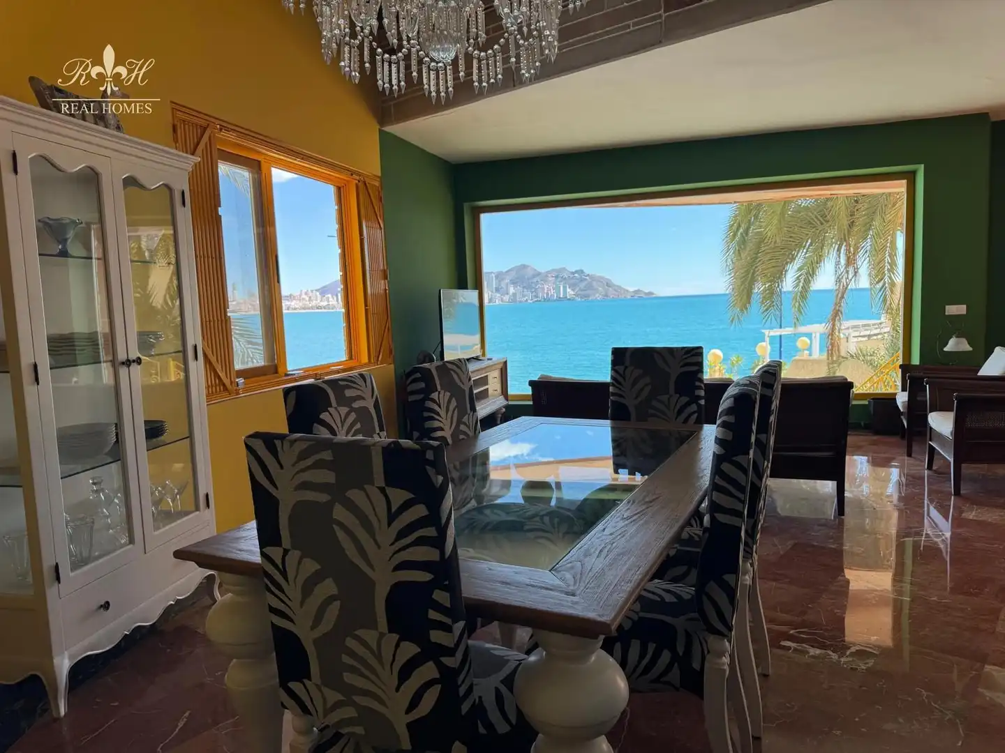 Dining room of Houses for sale in Benidorm  with Air Conditioner and Terrace