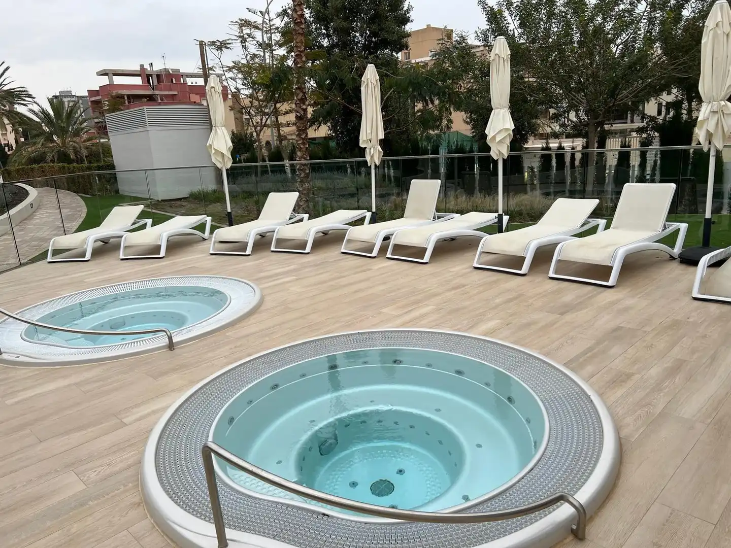Piscina de Pis en venda en Alicante / Alacant amb Aire condicionat, Terrassa i Traster