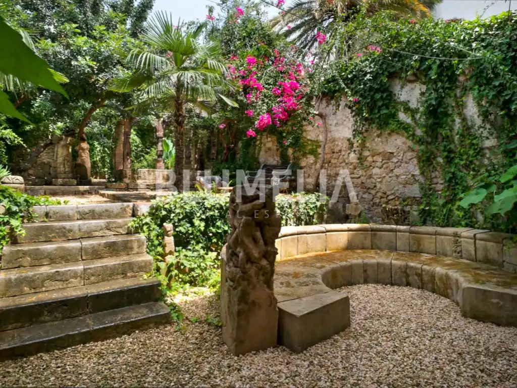 Houses for sale in Calle Loreto, Centro Urbano