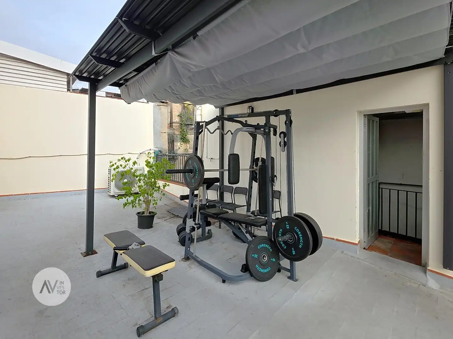 Terraza de Ático en venta en Barcelona con Aire acondicionado, Calefacción y Amueblado