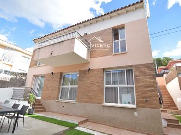 Casa con balcone in vendita a Bolivia 21