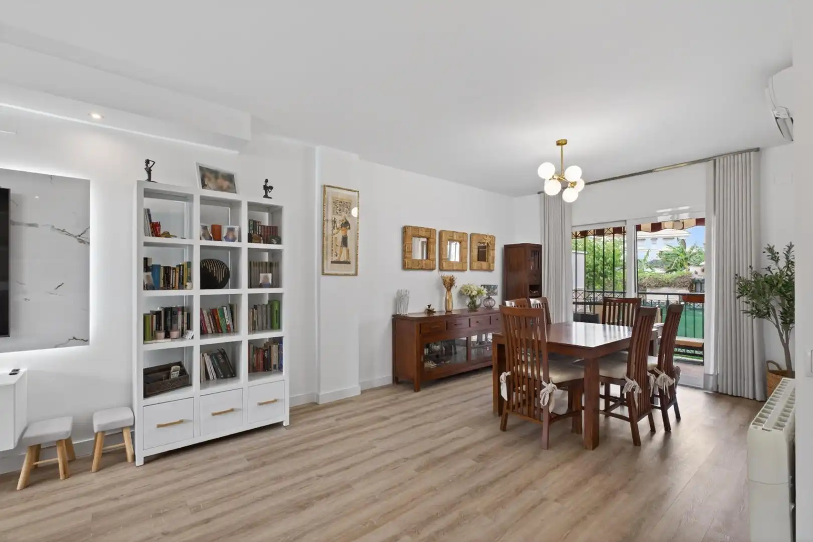 Comedor de Casa adosada en venta en Alhaurín de la Torre con Aire acondicionado, Terraza y Trastero