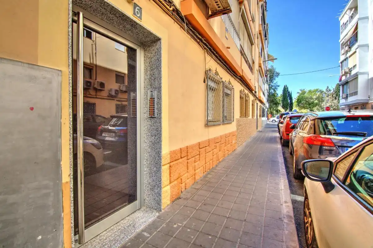 Außenansicht von Wohnung zum Verkauf in Villajoyosa / La Vila Joiosa mit Klimaanlage und Heizung