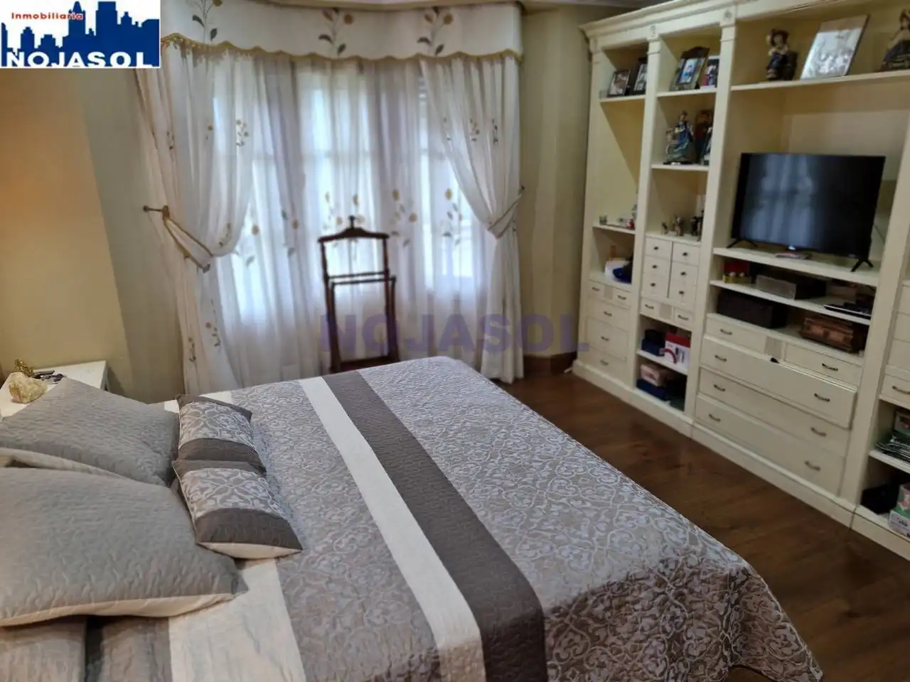 Habitación de Casa o chalet en venta en Noja con Aire acondicionado, Calefacción y Jardín privado