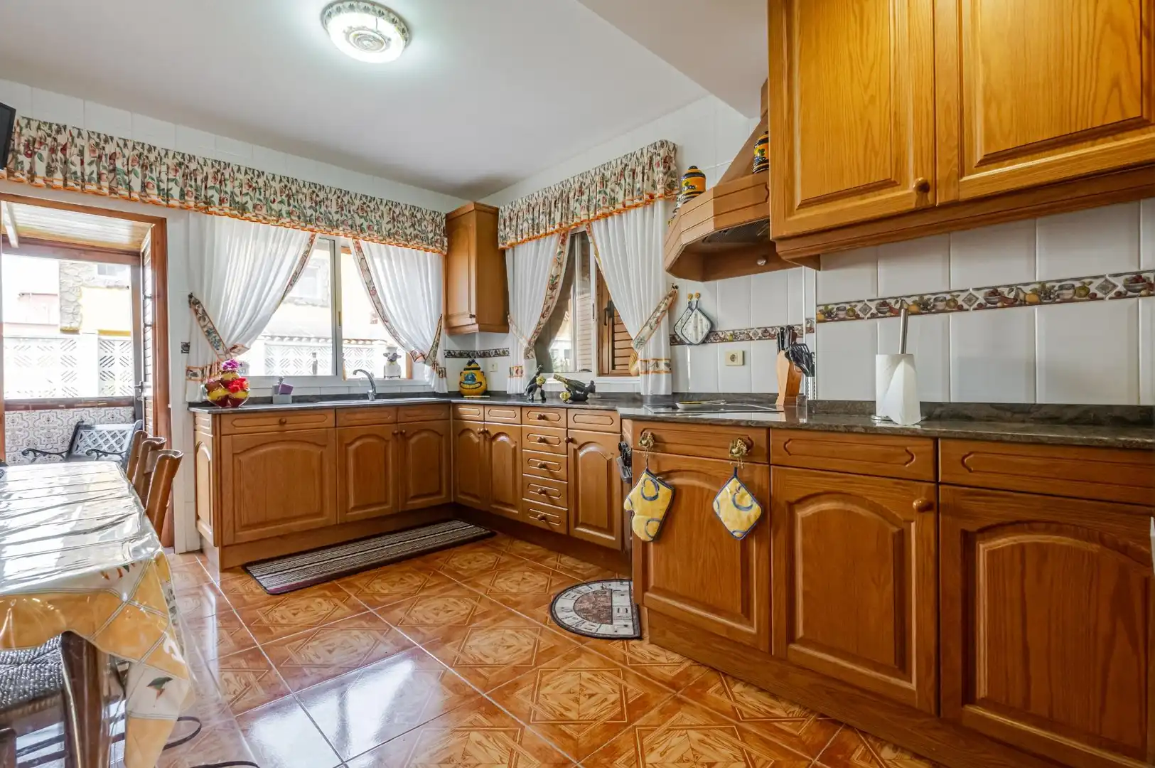 Kitchen of Houses for sale in Arucas