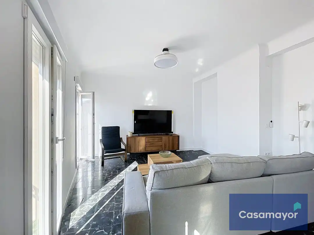 Living room of Flat for rent in Alicante / Alacant  with Oven, Washing machine and TV