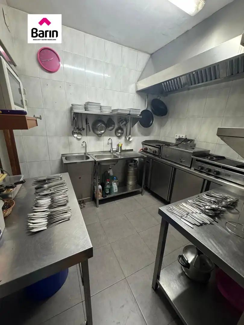Küche von Geschaftsraum zur Miete in Córdoba mit Klimaanlage und Möbliert