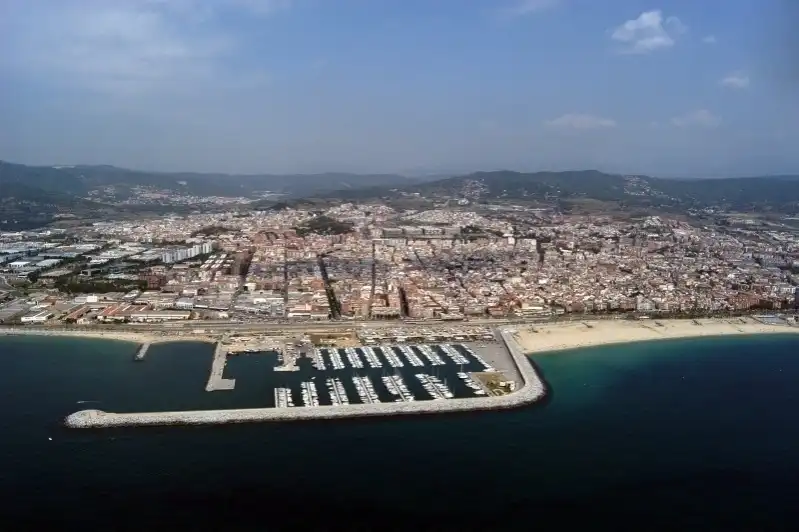 Aparcament de Pis en venda en Mataró amb Balcó