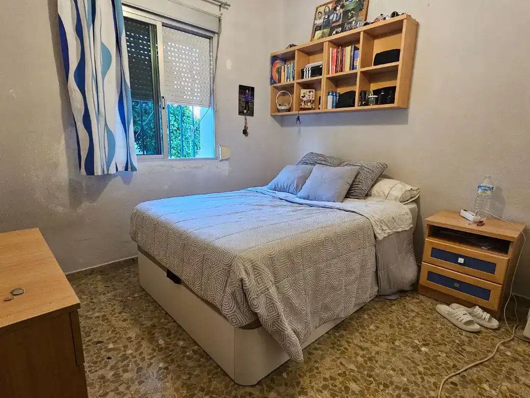 Dormitori de Pis en venda en Espartinas amb Aire condicionat, Jardí privat i Piscina