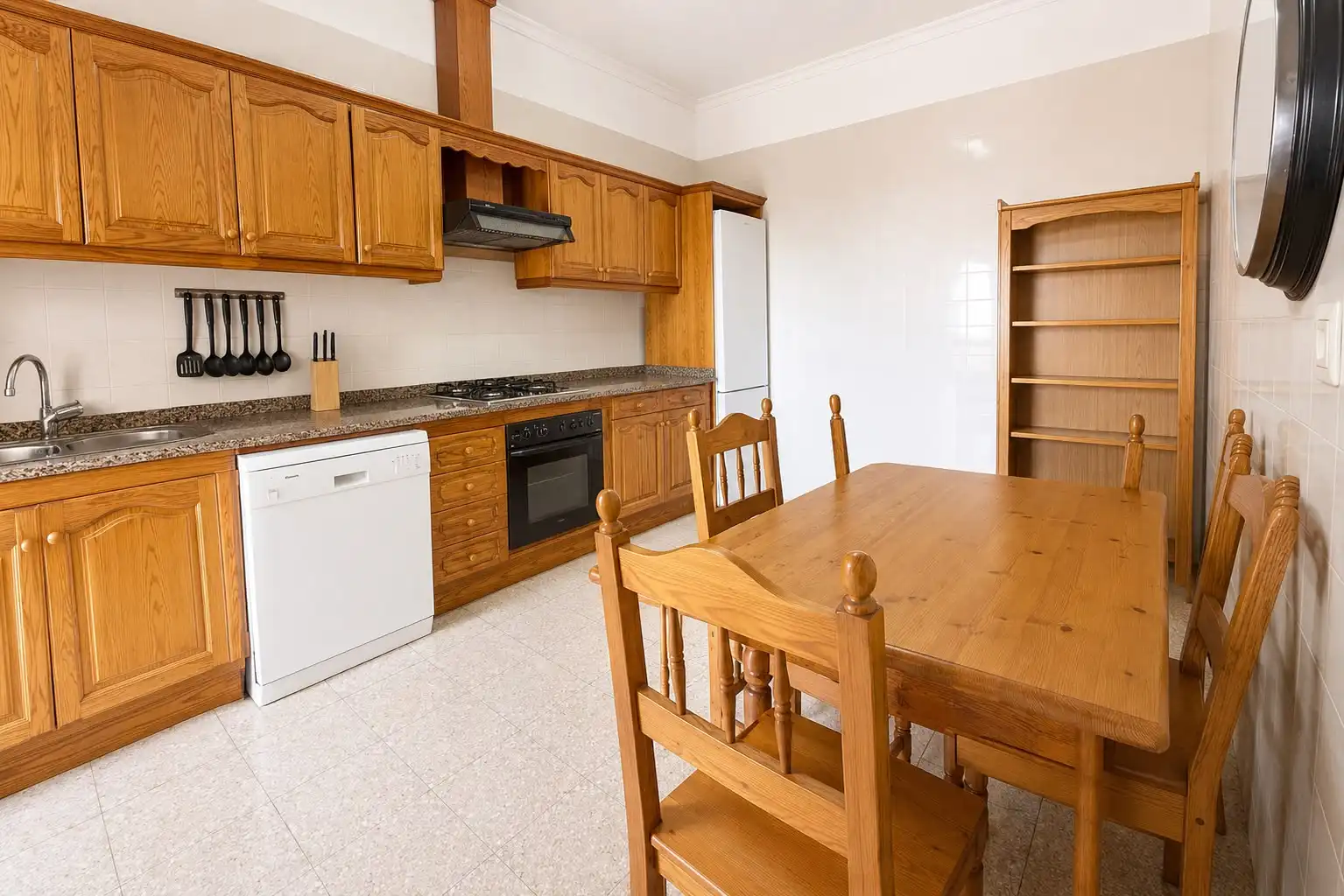 Kitchen of Flat for sale in Tías  with Terrace, Oven and Washing machine