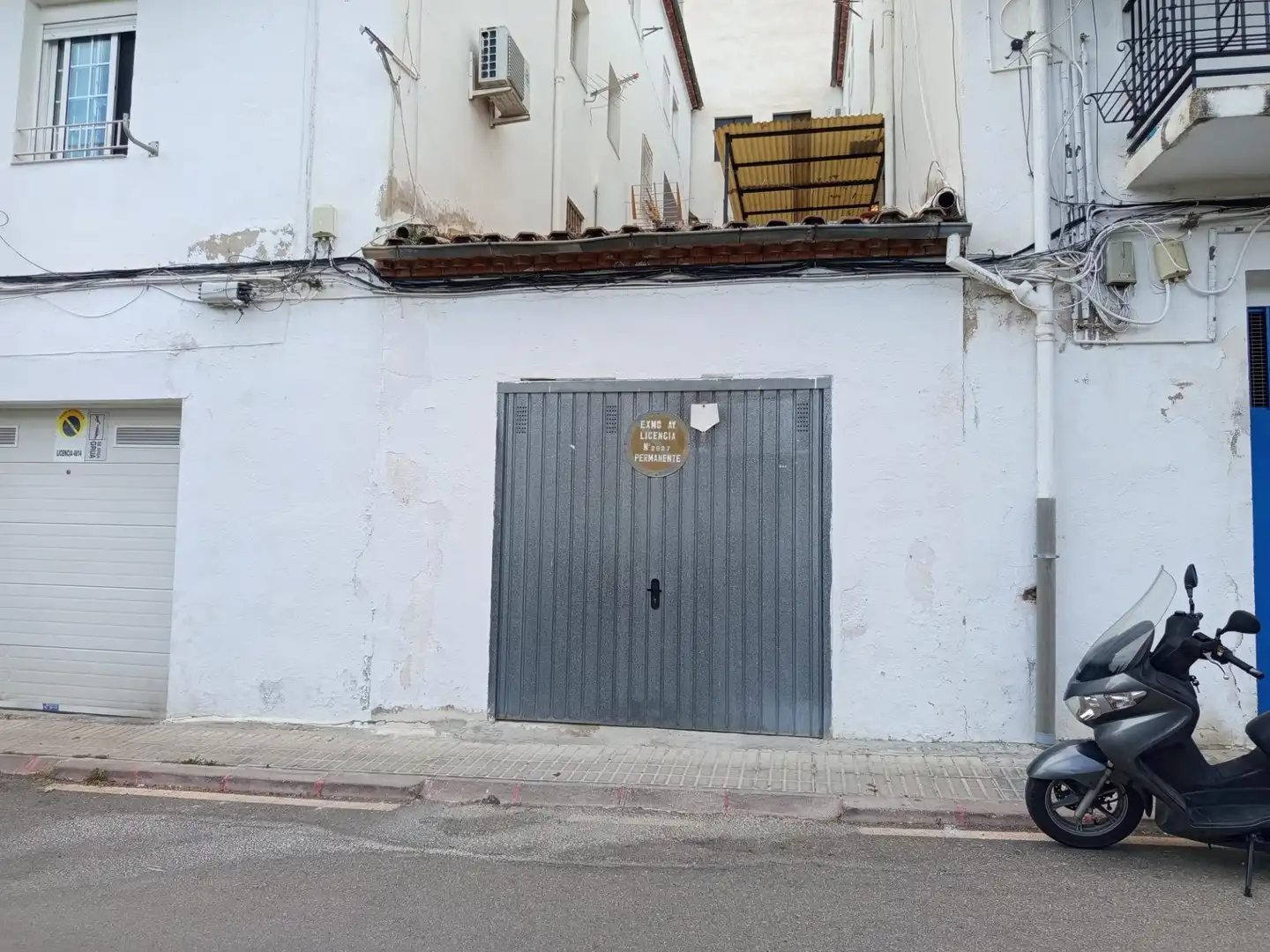 Außenansicht von Garage zum Verkauf in Jaén