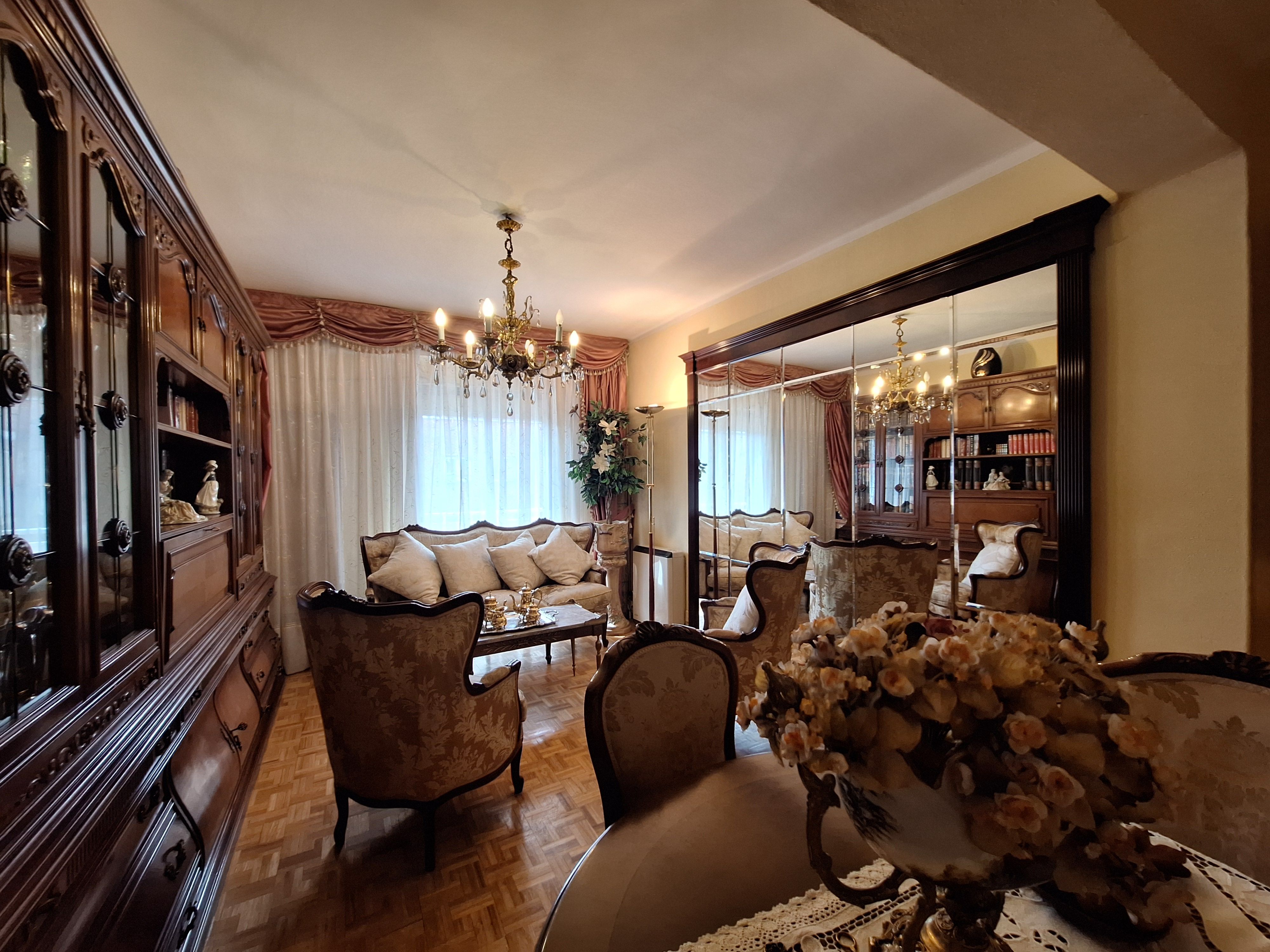 Dining room of Flat for sale in  Madrid Capital  with Heating and Terrace