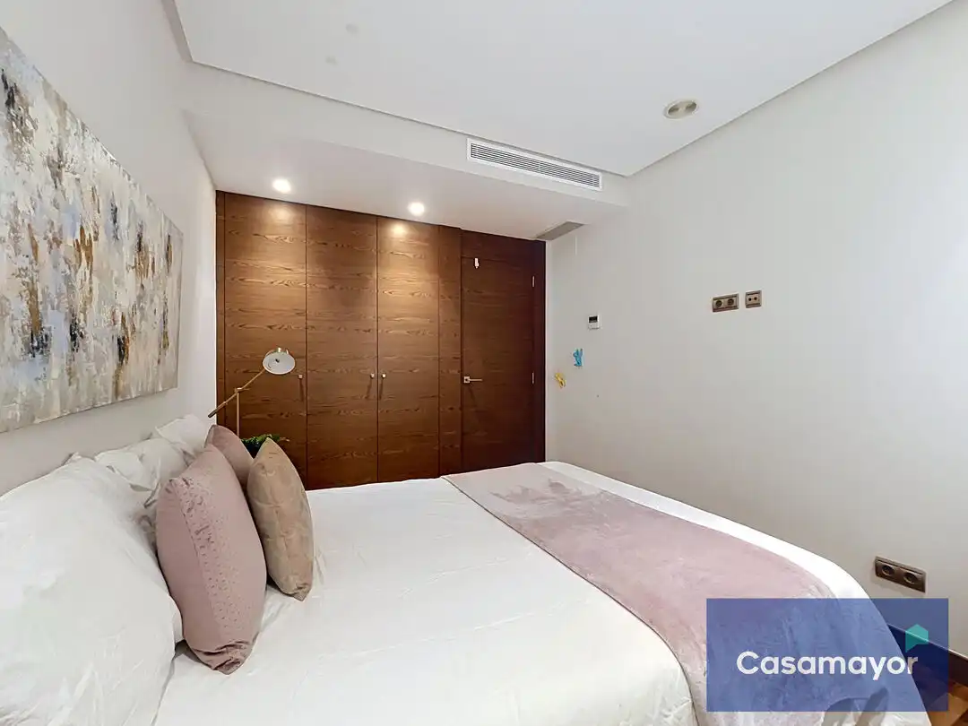Habitación de Piso en venta en Alicante / Alacant con Aire acondicionado, Calefacción y Trastero