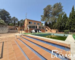 Piscina de Casa adosada en venda en Olivella amb Calefacció, Jardí privat i Traster