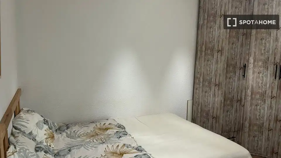 Habitación de Piso para compartir en Barcelona con Aire acondicionado, Terraza y Amueblado