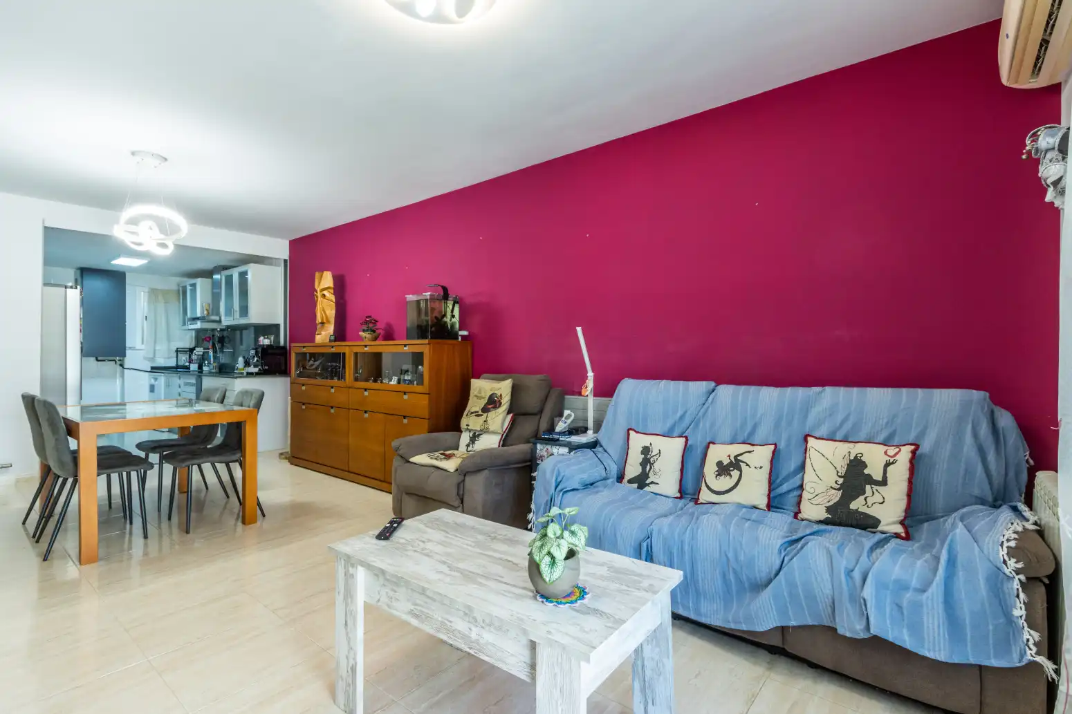 Living room of Flat for sale in Terrassa  with Air Conditioner, Heating and Parquet flooring