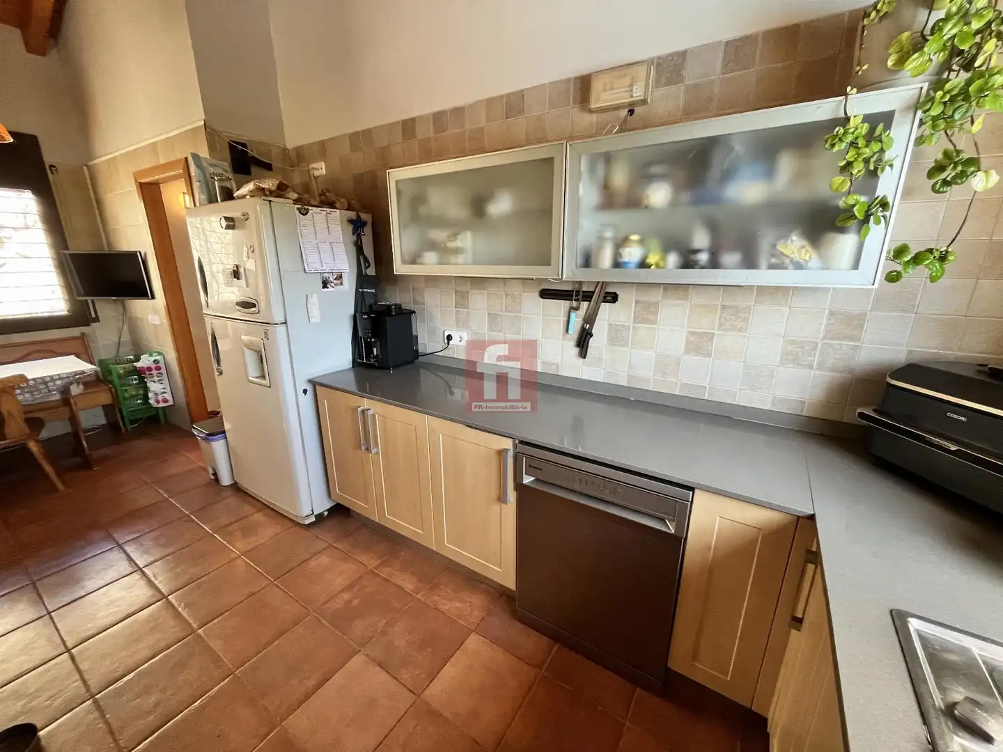 Küche von Haus oder Chalet zum Verkauf in Olivella mit Terrasse, Abstellraum und Schwimmbad