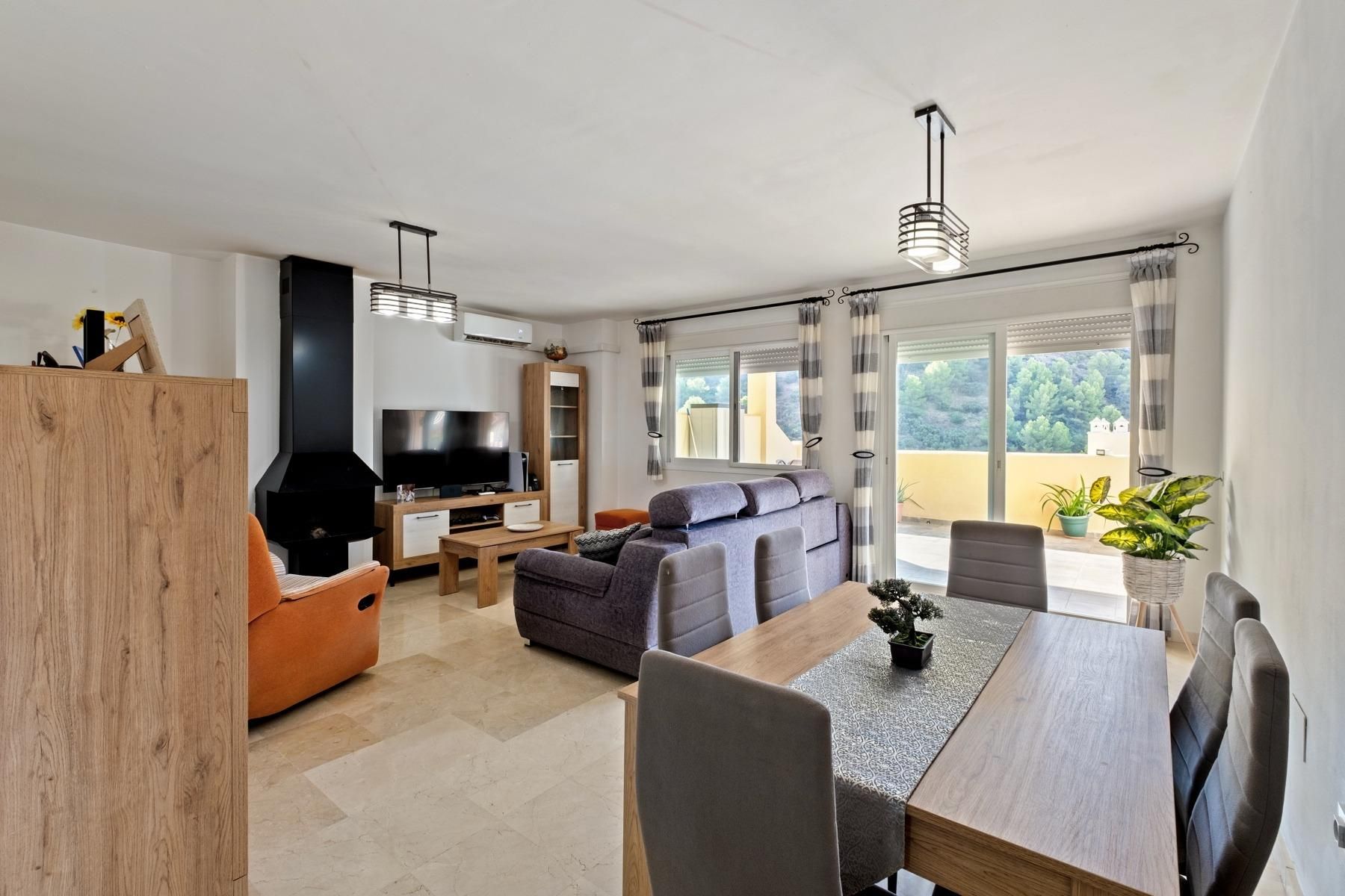 Living room of Flat for sale in Mijas  with Private garden, Terrace and Community pool