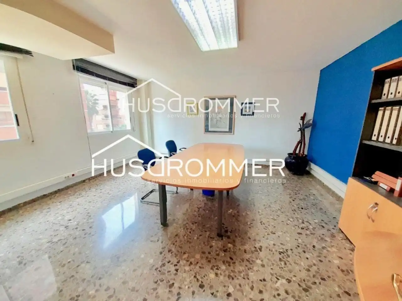 Büro zur Miete in Francesc Tàrrega, Piscinas