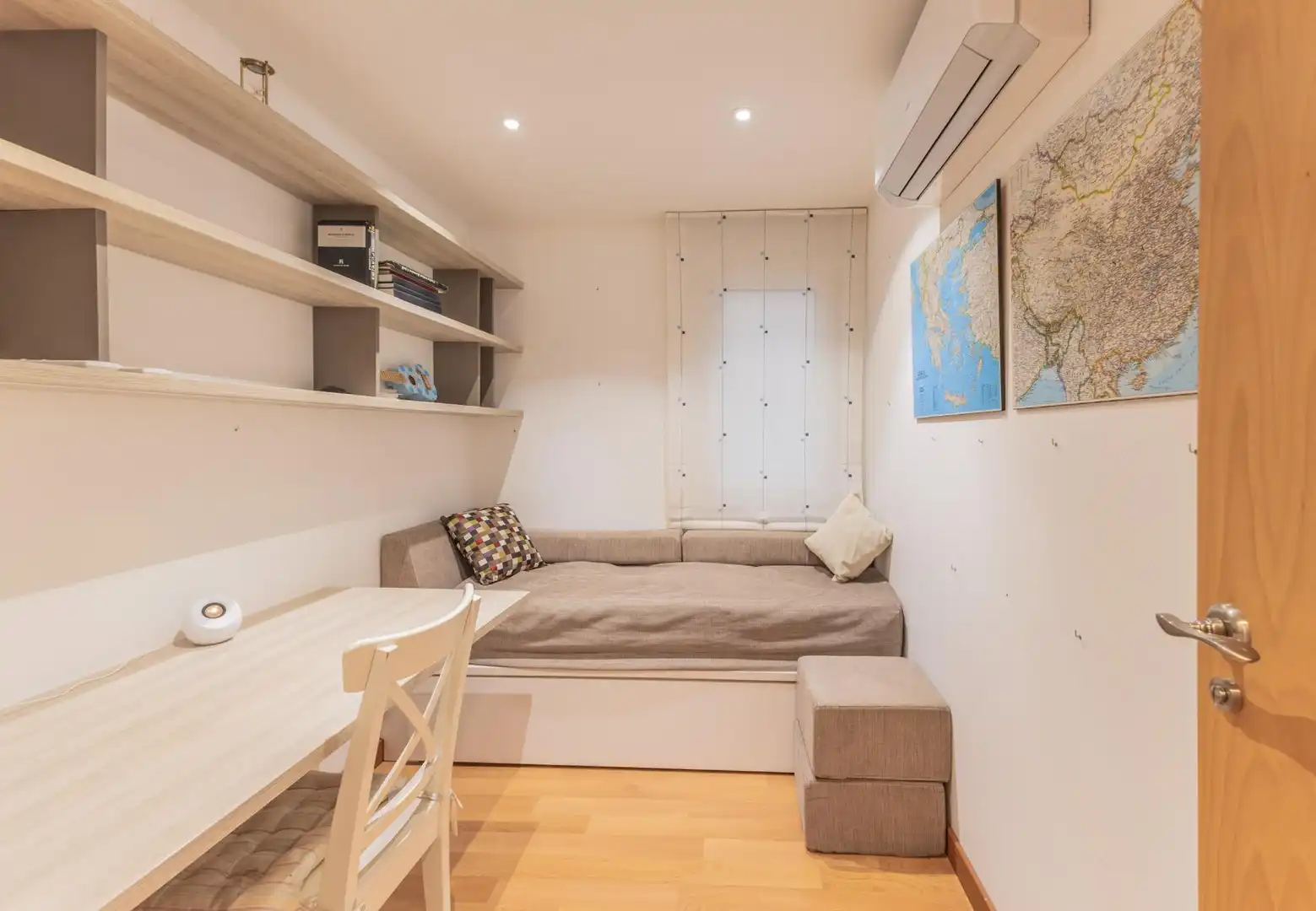 Sala de estar de Piso en venta en Mataró con Parquet