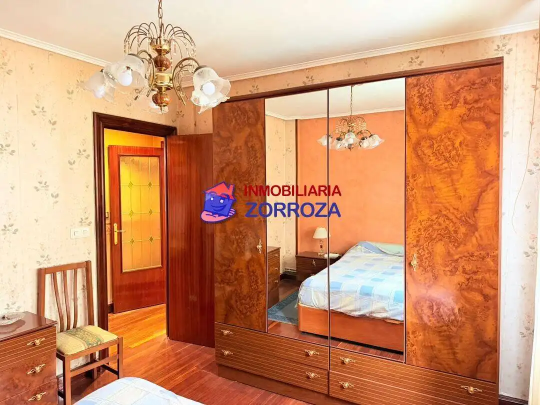 Habitación de Piso en venta en Bilbao  con Calefacción, Jardín privado y Amueblado