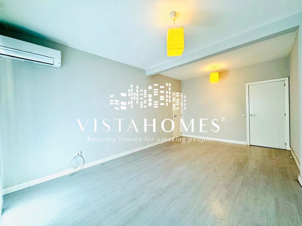 Flat for sale in Calle de Espronceda, Ríos Rosas - Nuevos Ministerios, Chamberí,  Madrid Capital