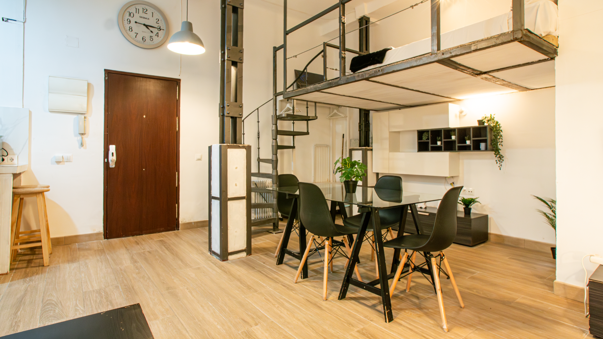 Menjador de Pis en venda en  Madrid Capital amb Calefacció i Traster