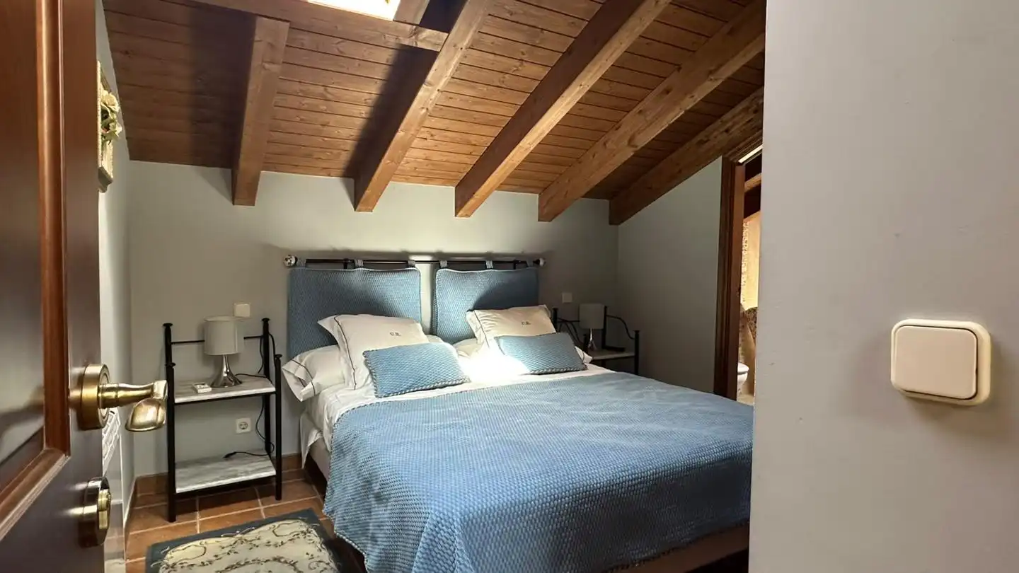 Dormitori de Casa o xalet en venda en Mombeltrán, Ávila