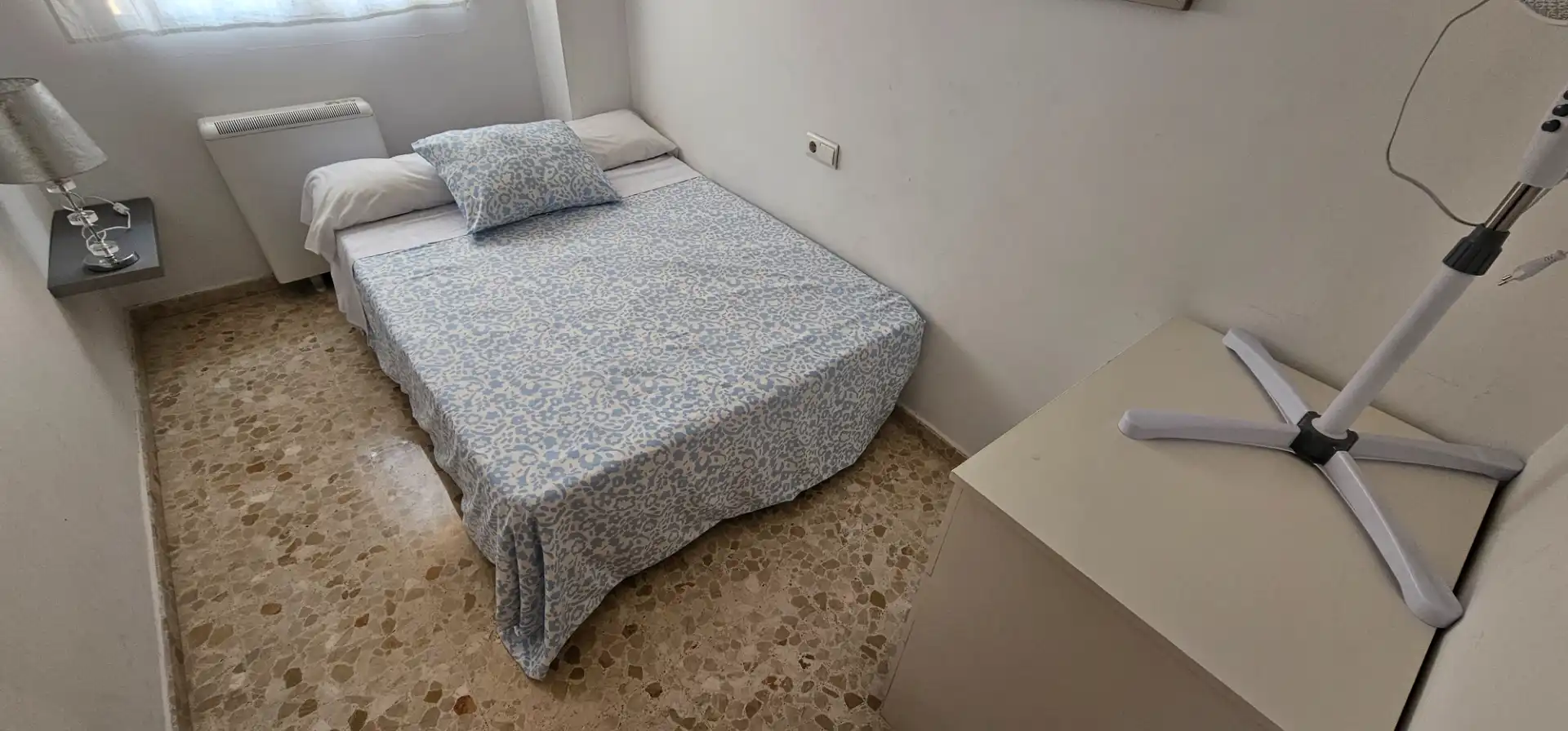 Dormitori de Casa o xalet de lloguer en Maracena amb Moblat
