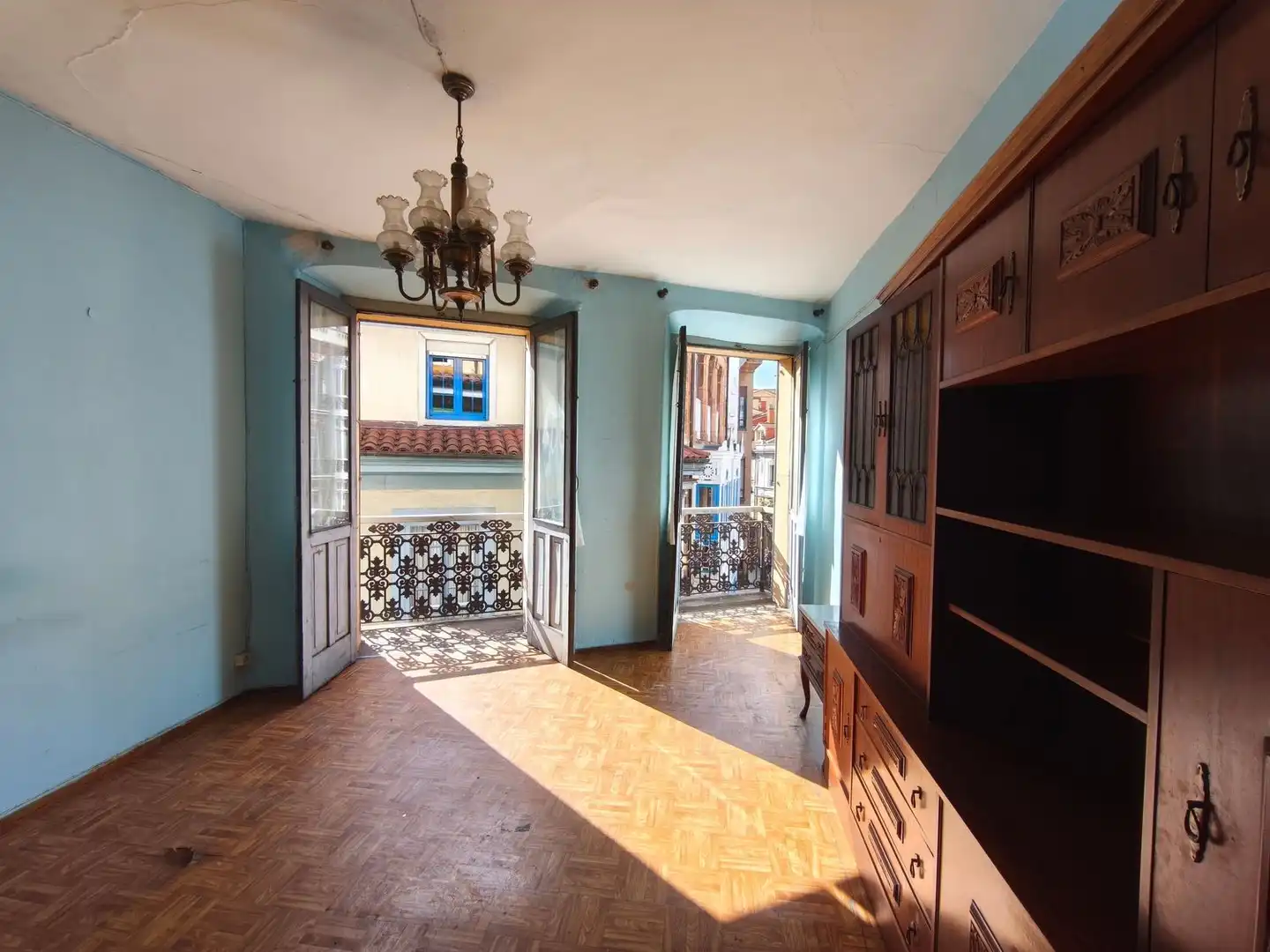 Flat for sale in Oviedo   with Swimming Pool