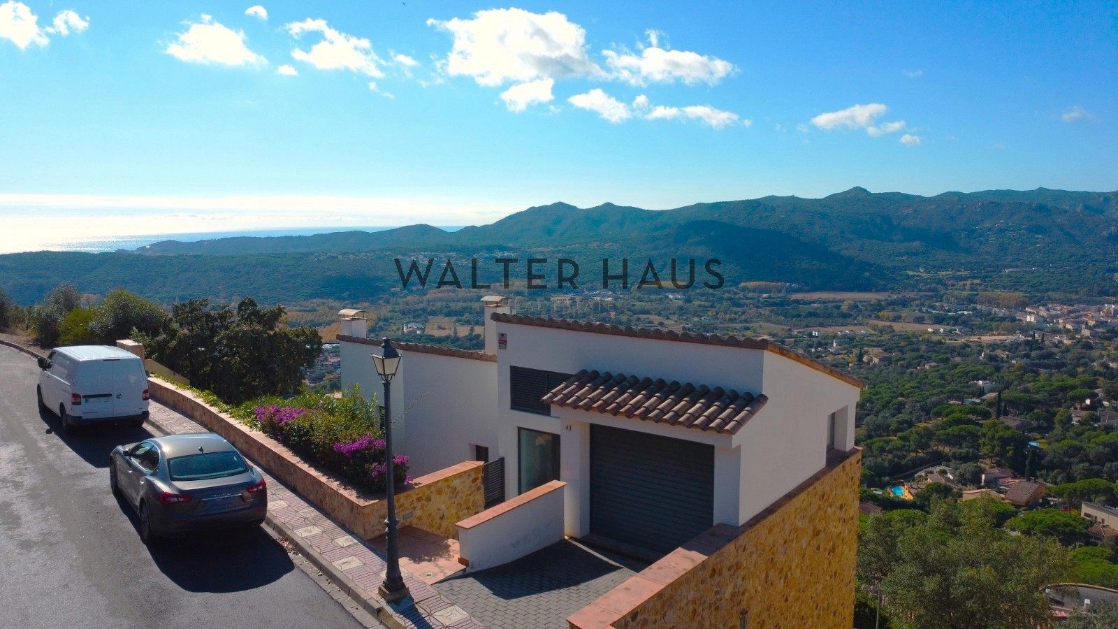 Vista exterior de Casa o xalet en venda en Santa Cristina d'Aro amb Aire condicionat, Calefacció i Jardí privat