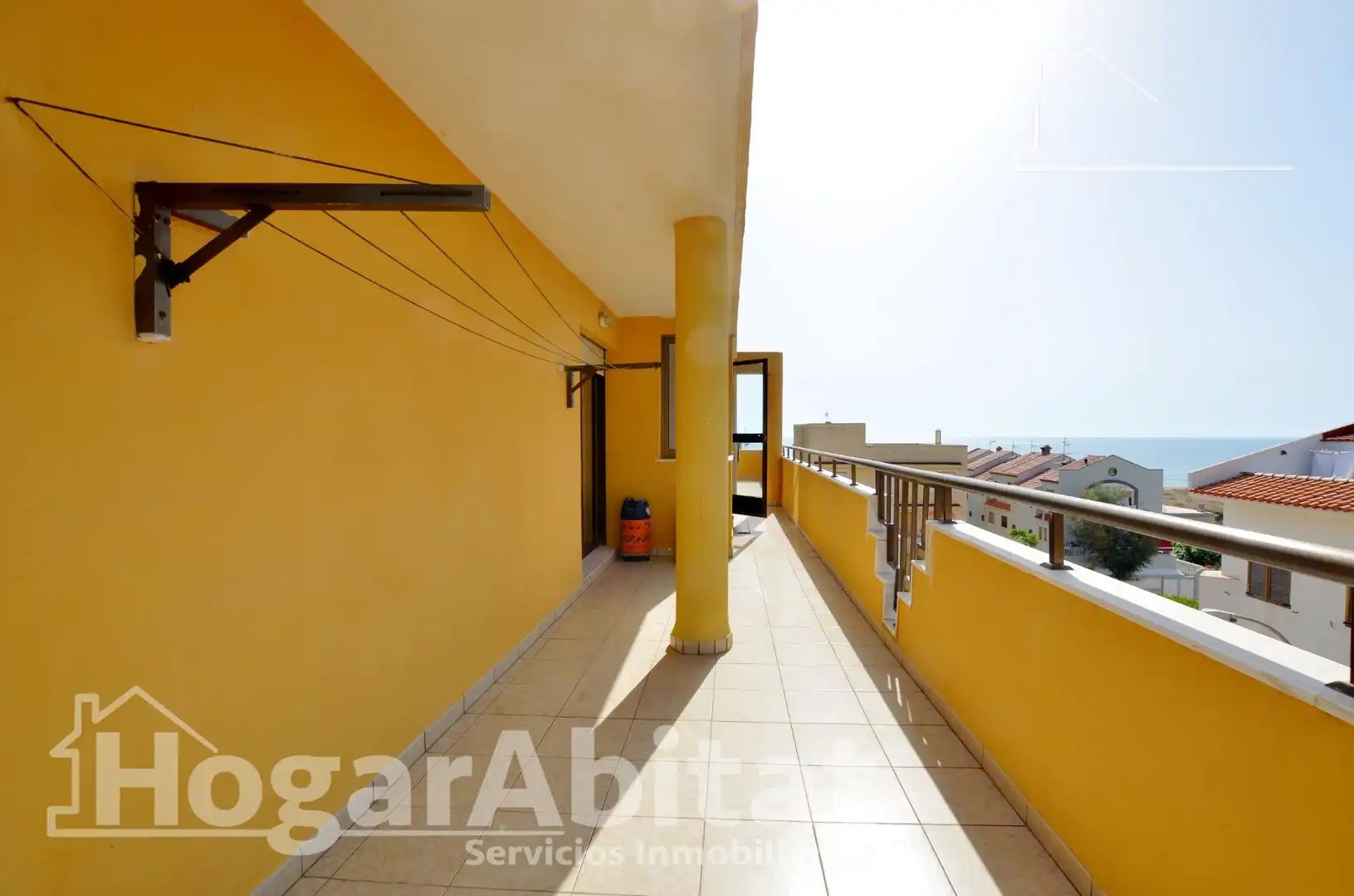 Exterior view of Attic for sale in Tavernes de la Valldigna  with Terrace, Storage room and Furnished
