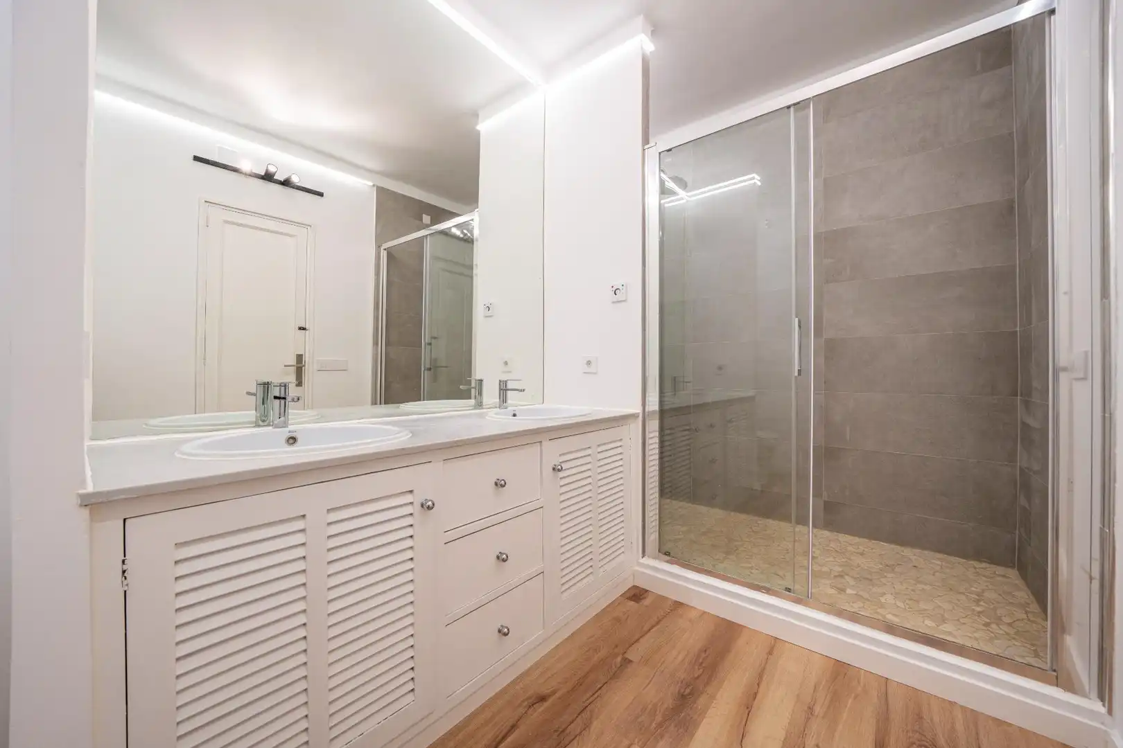 Attic for rent in Santa Catalina