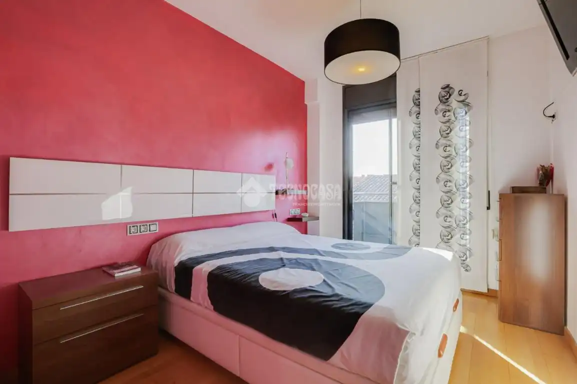 Bedroom of Flat for sale in Ripollet  with Air Conditioner, Terrace and Balcony