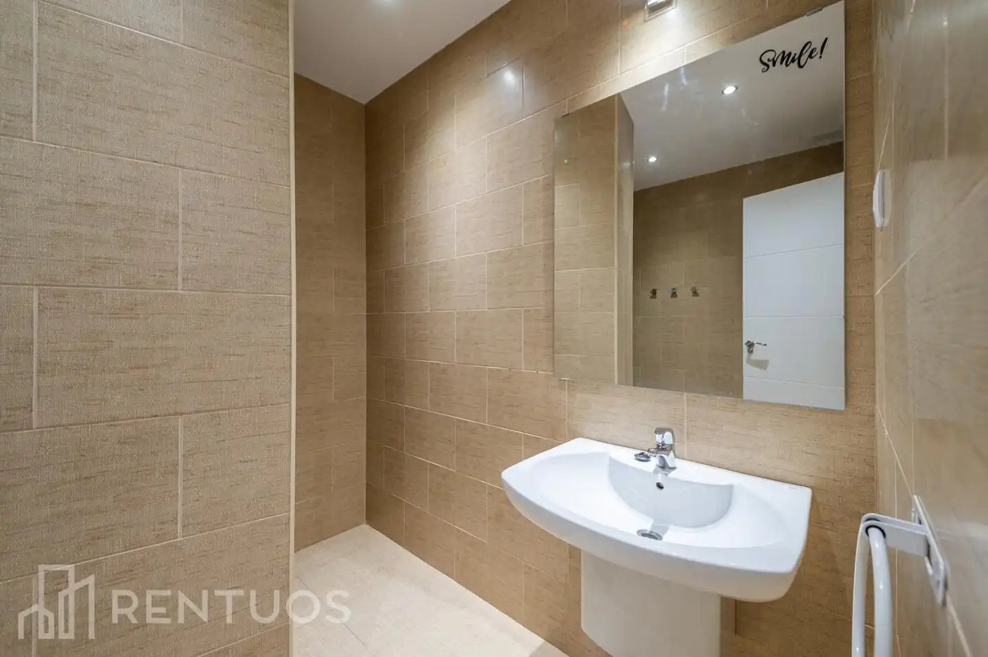 Badezimmer von Erdgeschoss zur Miete in San Agustín del Guadalix mit Klimaanlage, Heizung und Terrasse