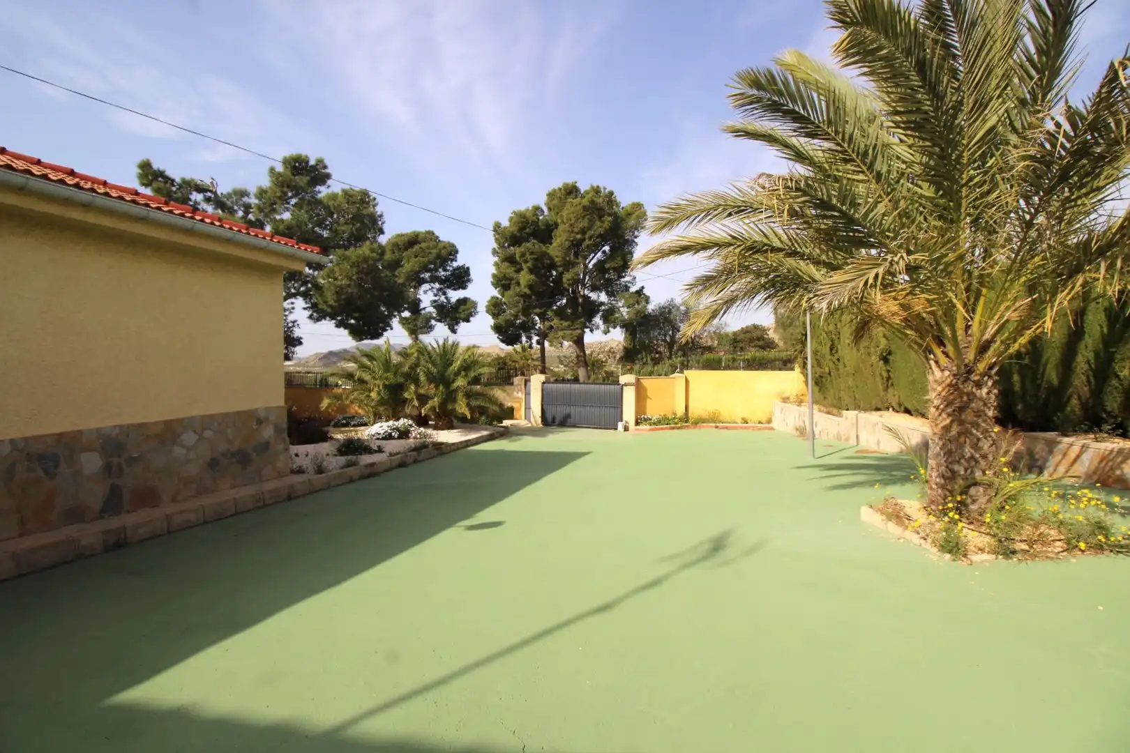 Jardín de Casa o chalet en venta en Alicante / Alacant con Aire acondicionado, Terraza y Piscina