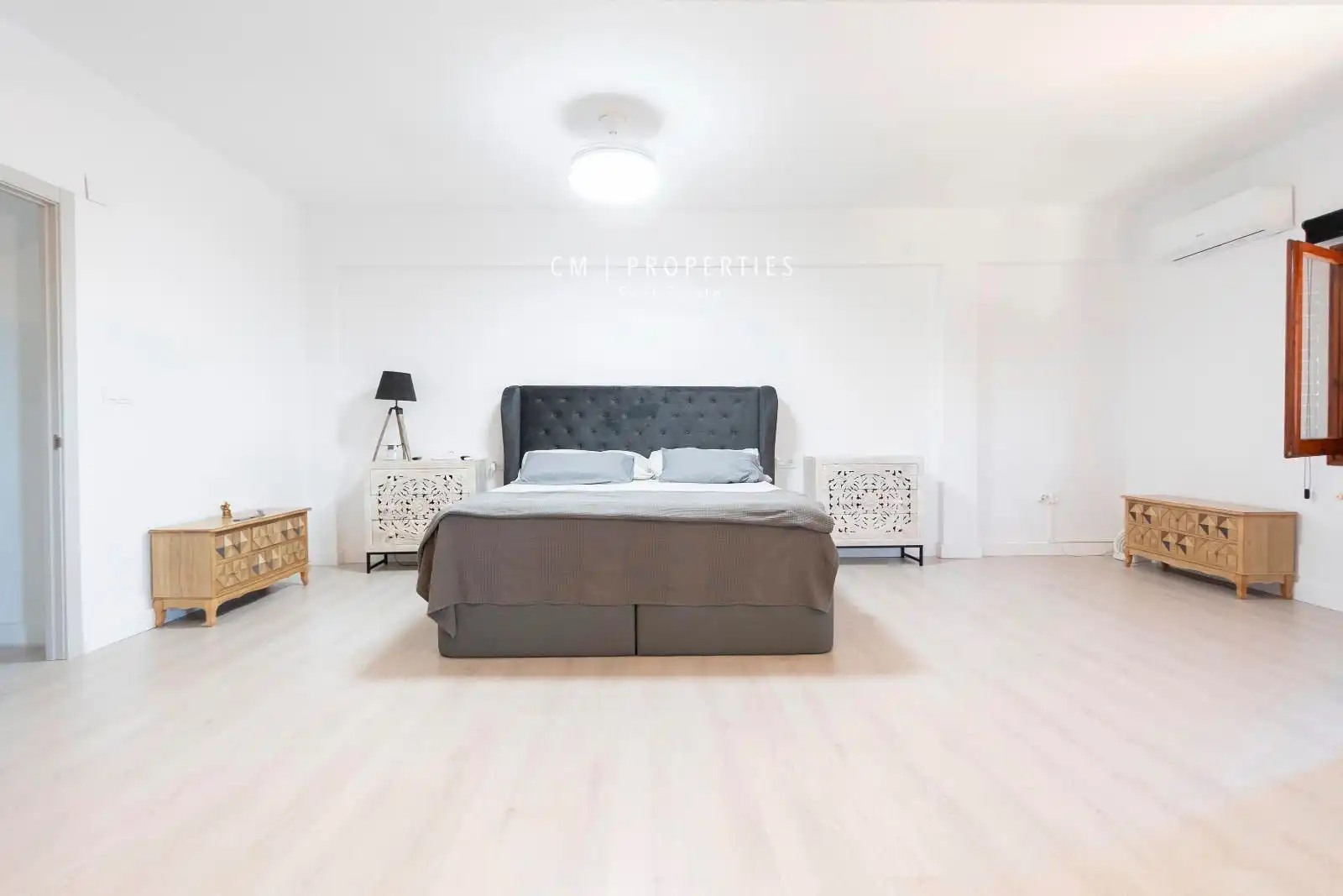 Habitación de Casa o chalet en venta en Paterna con Aire acondicionado, Calefacción y Piscina