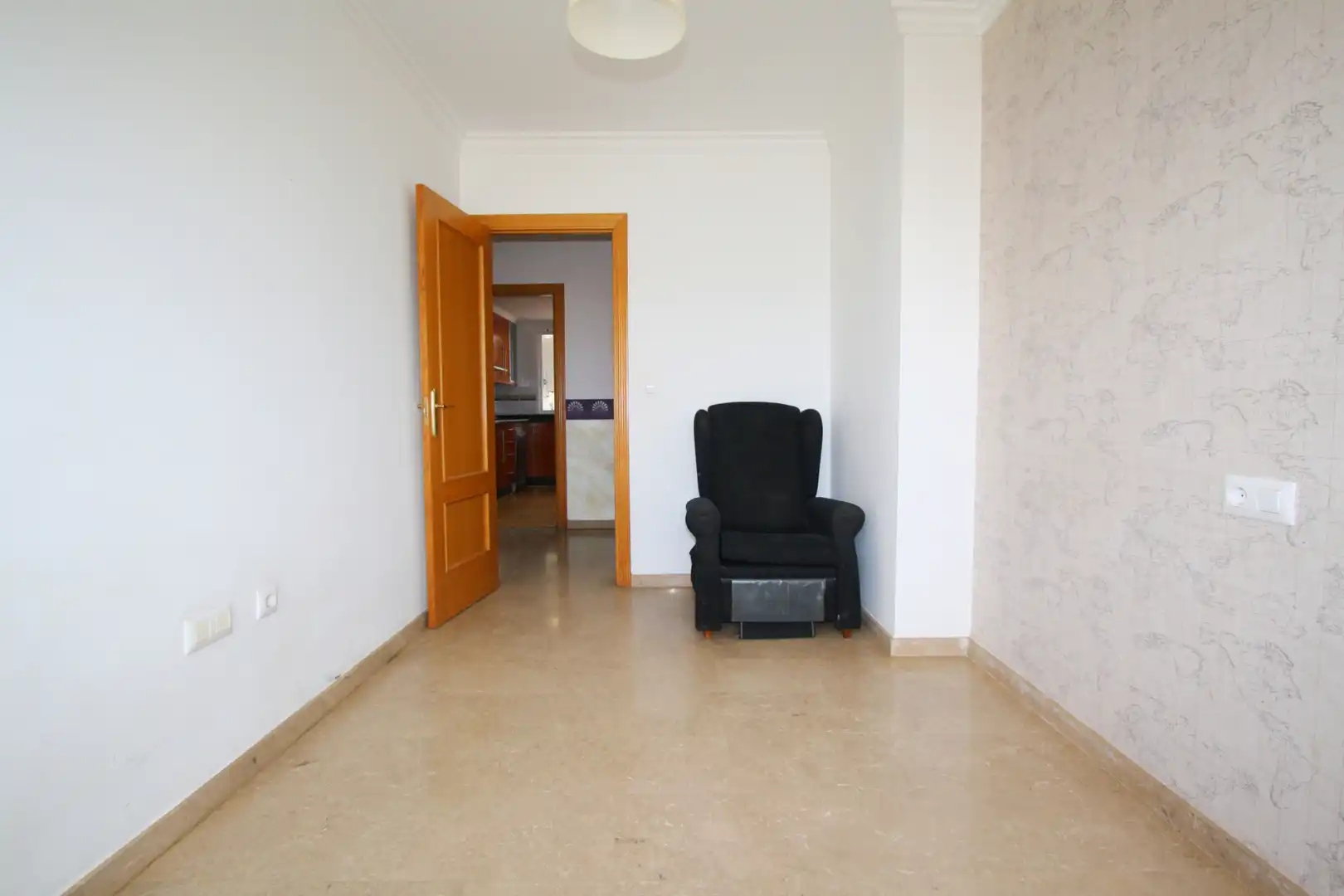 Piso en venta en Albacete con Calefacción, Trastero y Amueblado