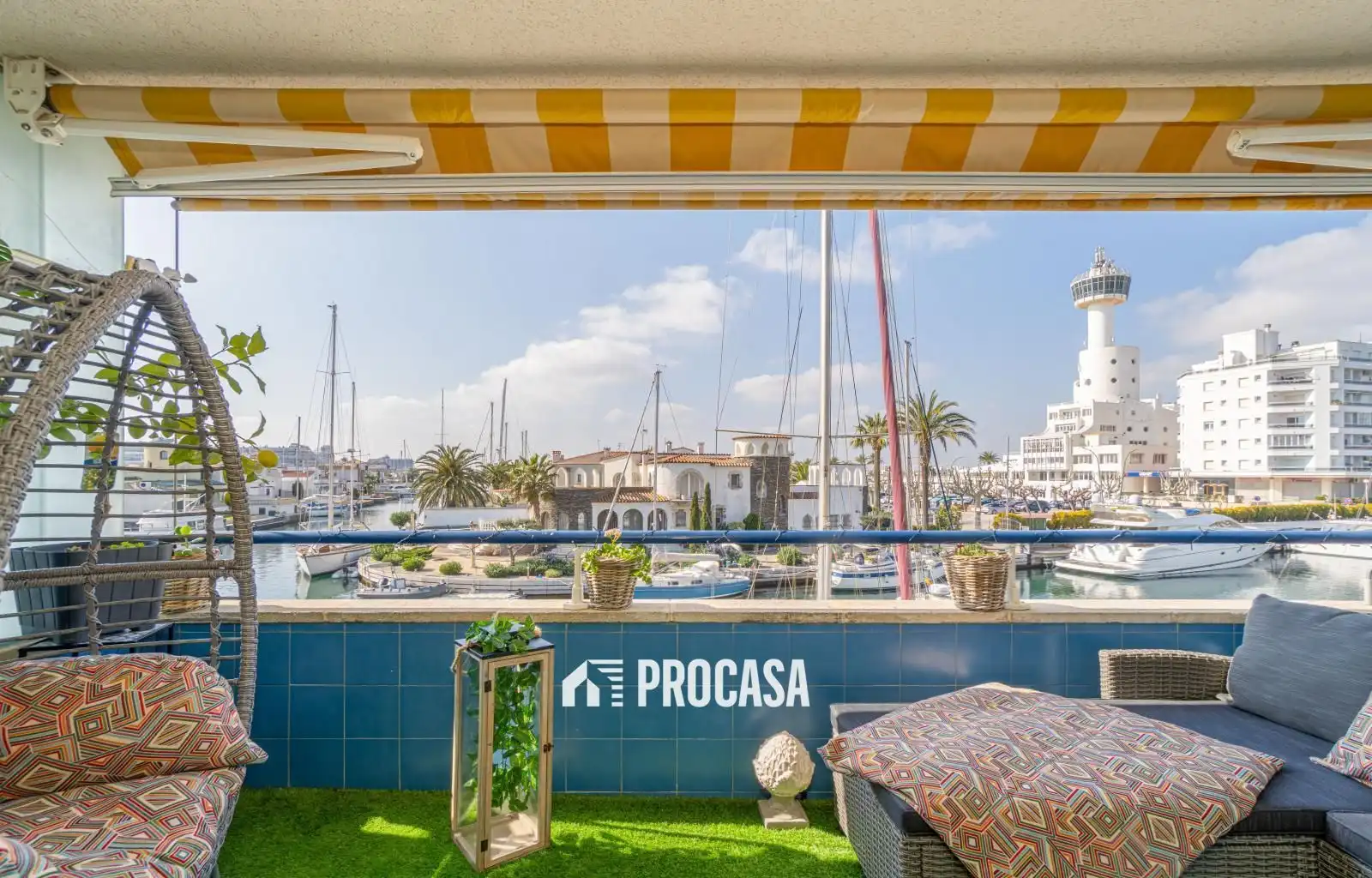 Terrasse von Wohnung zum Verkauf in Empuriabrava mit Klimaanlage, Heizung und Terrasse