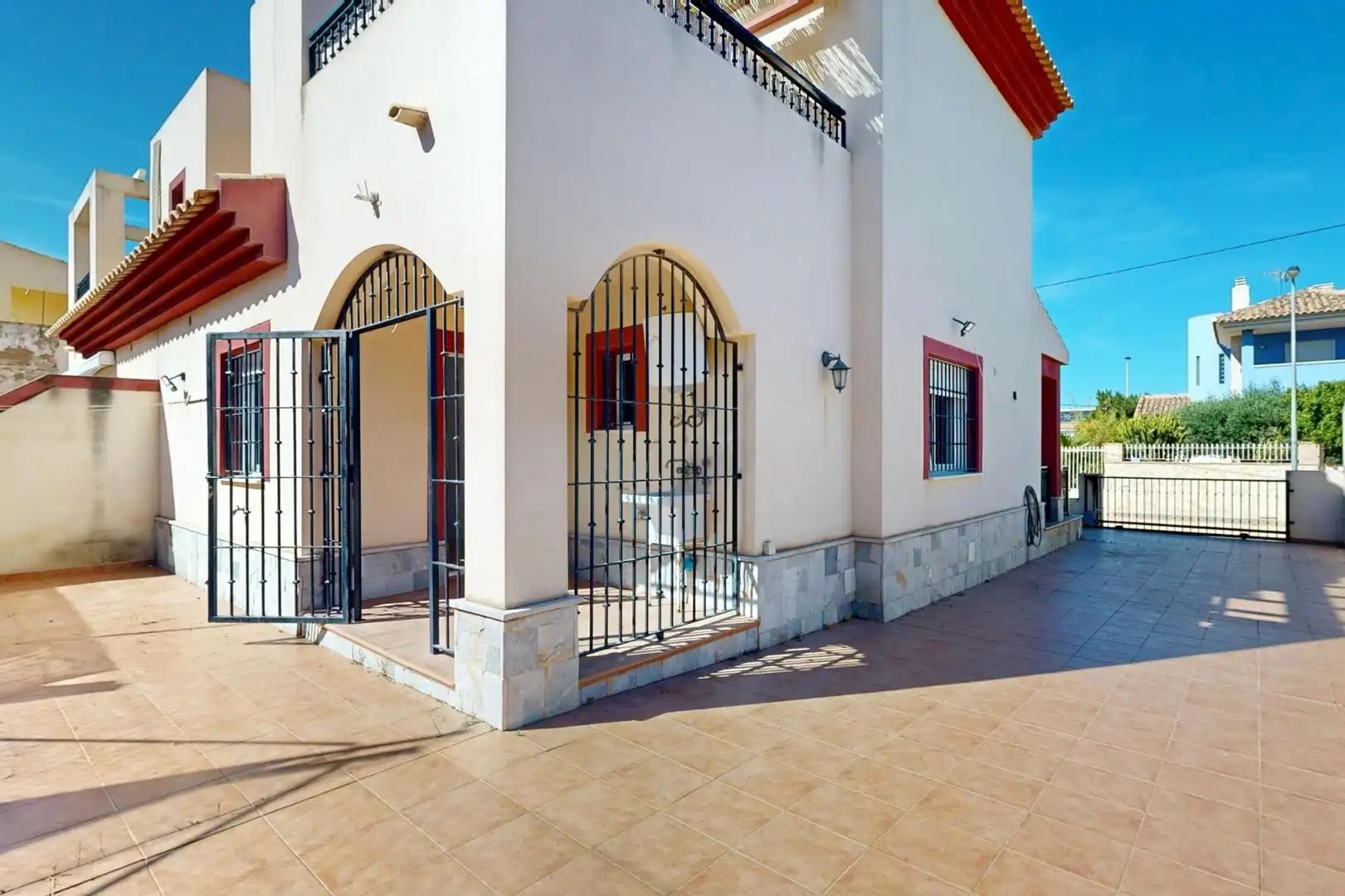 Vista exterior de Casa adosada en venta en Cartagena con Terraza, Trastero y Balcón