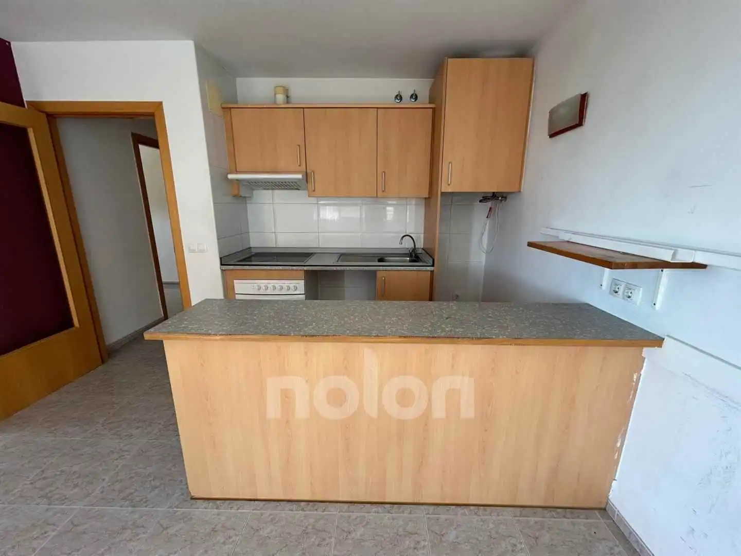 Cuina de Apartament en venda en Mont-roig del Camp amb Forn, Balcó i Piscina comunitària