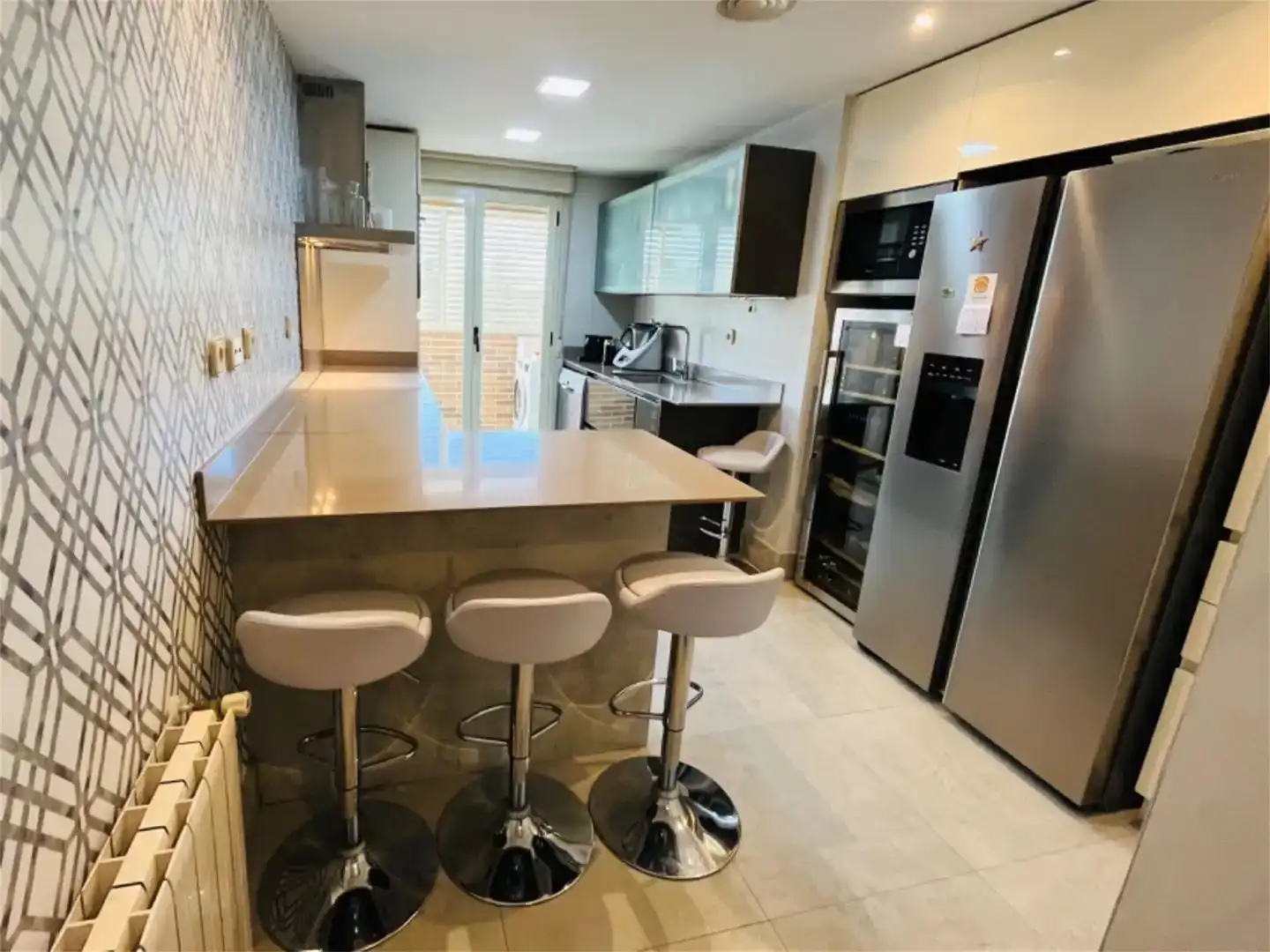 Cocina de Dúplex en venta en Madrid con Aire acondicionado y Piscina