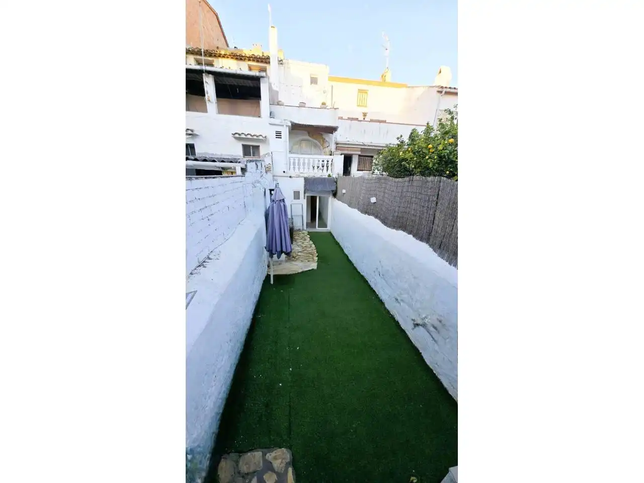 Vista exterior de Casa o xalet en venda en Creixell amb Calefacció, Jardí privat i Terrassa
