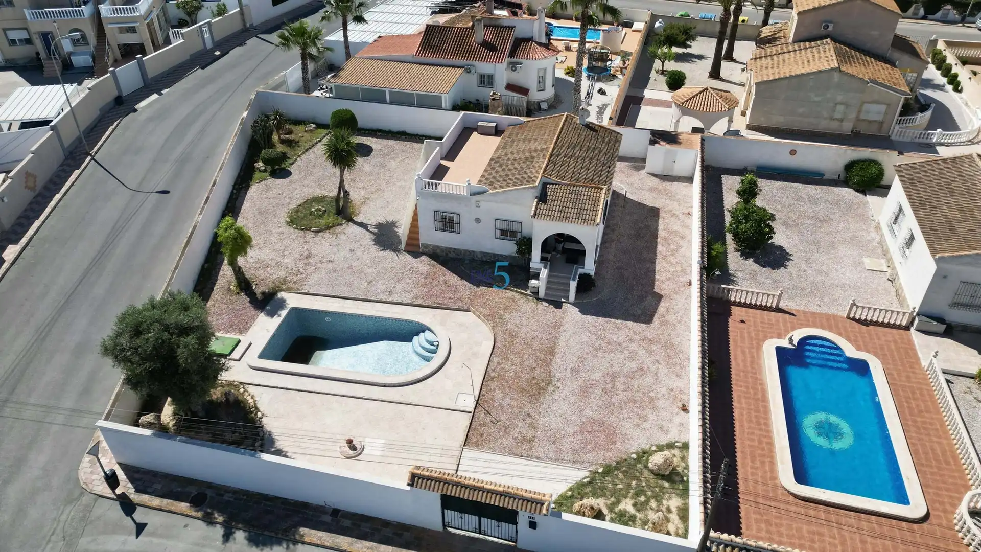Vista exterior de Casa o chalet en venta en Torrevieja con Terraza, Piscina y Amueblado