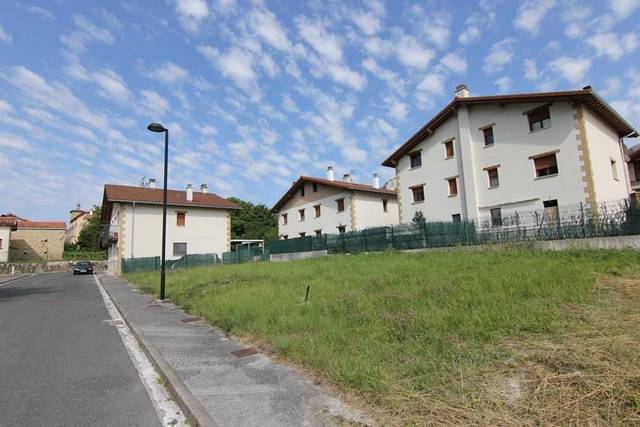 Terreno residencial en Venta en Calle Errekalde, 7 en Ziordia