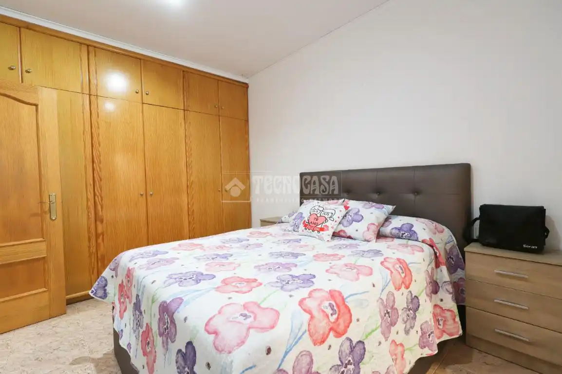 Schlafzimmer von Wohnung zum Verkauf in Sagunto / Sagunt
