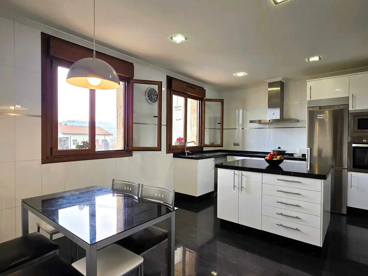 Kitchen of Houses for sale in Nava  with Heating, Private garden and Terrace