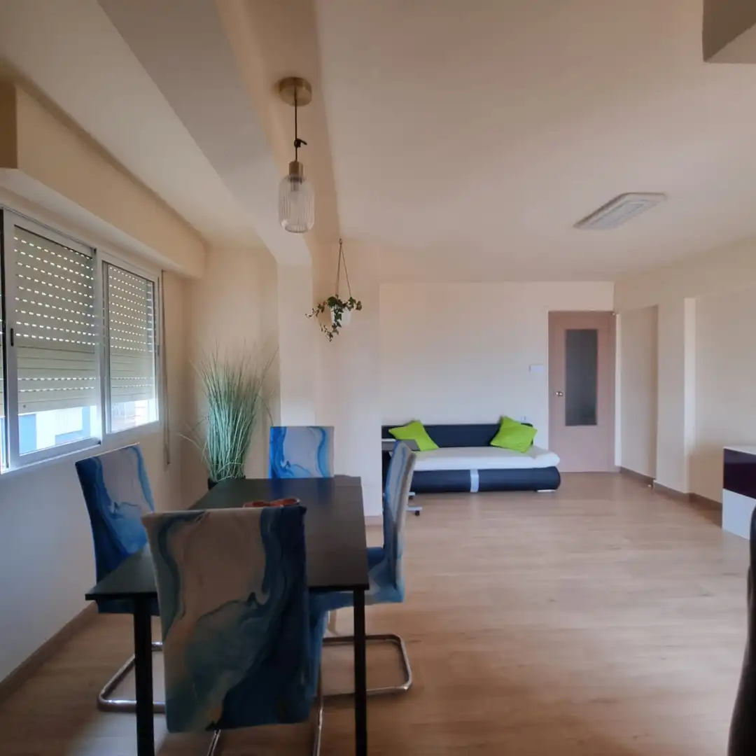 Sala d'estar de Apartament de lloguer en Sagunto / Sagunt amb Aire condicionat, Terrassa i Moblat